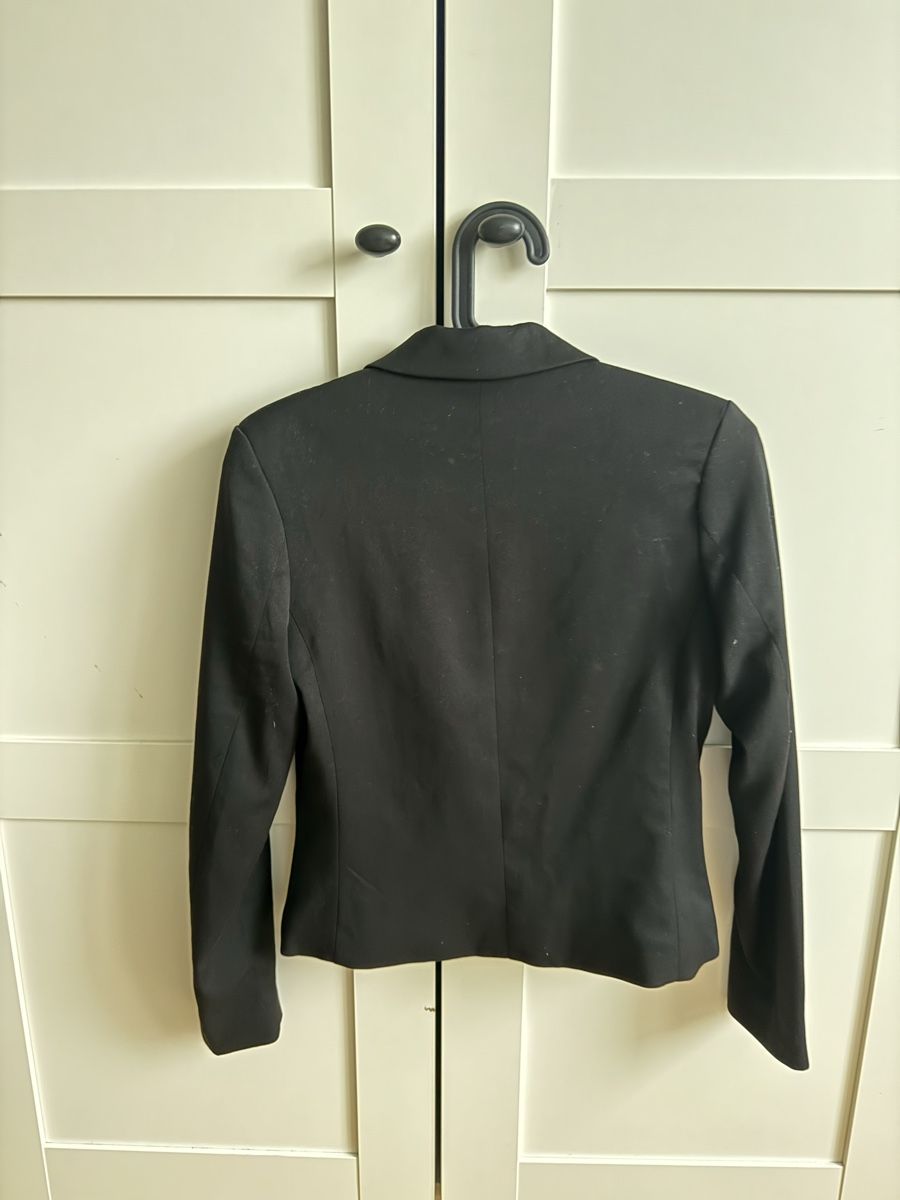 H&M Jacken:  Blazer schwarz – Neu (gemäss Beschreibung) aus Winterthur von ste_5vfj 1
