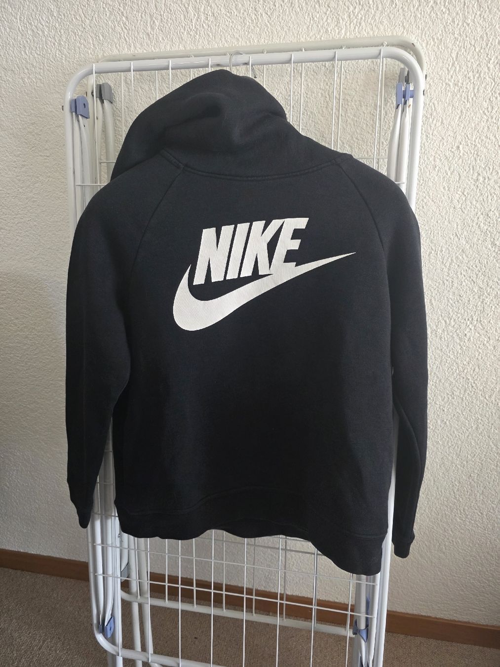 Nike Maglioni & Felpe: Nike Hoodie M  – Nuovo (secondo la descrizione) da Brügg BE venduto da Shira92 1