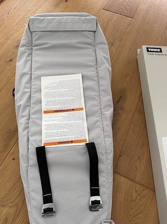 Thule Anhänger: Thule Chariot infant sling – Gebraucht aus Lüterkofen von GiCa_ 3