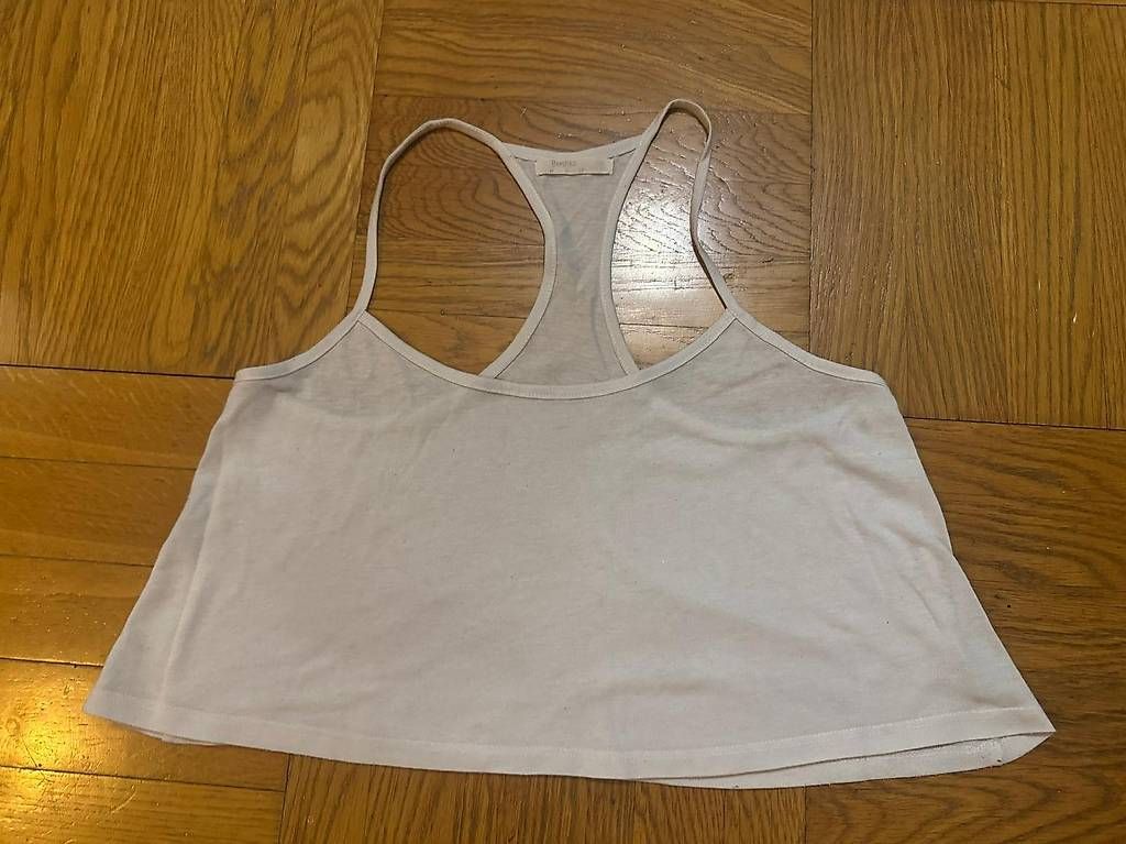 Top: Haut à bretelles - Bershka - Taille M – Usato da Les Acacias venduto da DeborahK03