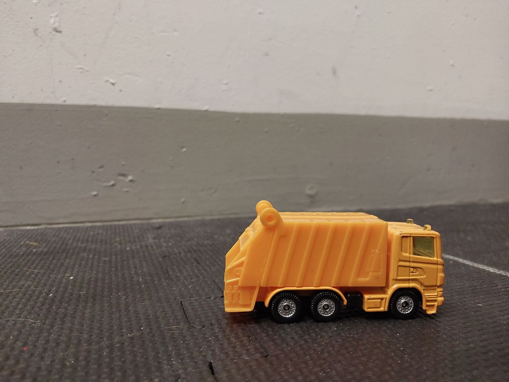 Spielzeuge: Matchbox Model Vehicles Set, Assorted Construction Toys – Gebraucht aus Beckenried von canvasdream 3