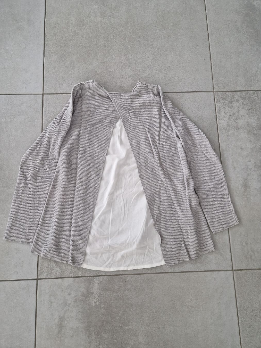 Pullover & Sweatshirts: Pullover – Gebraucht aus Eglisau von Ramii97 1