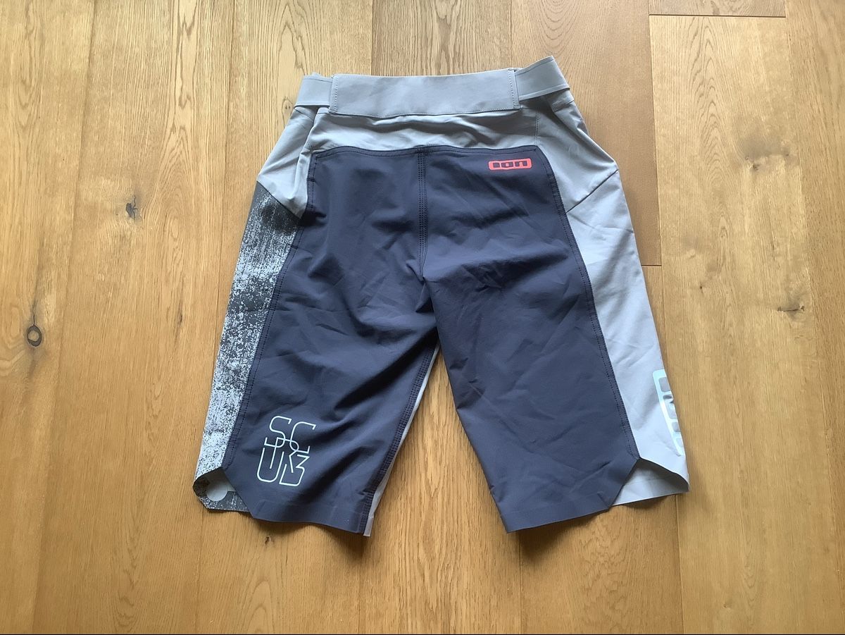 Pantaloni: ION Bikeshorts Women Gr.36 S – Usato da Hochdorf venduto da Biero70 1