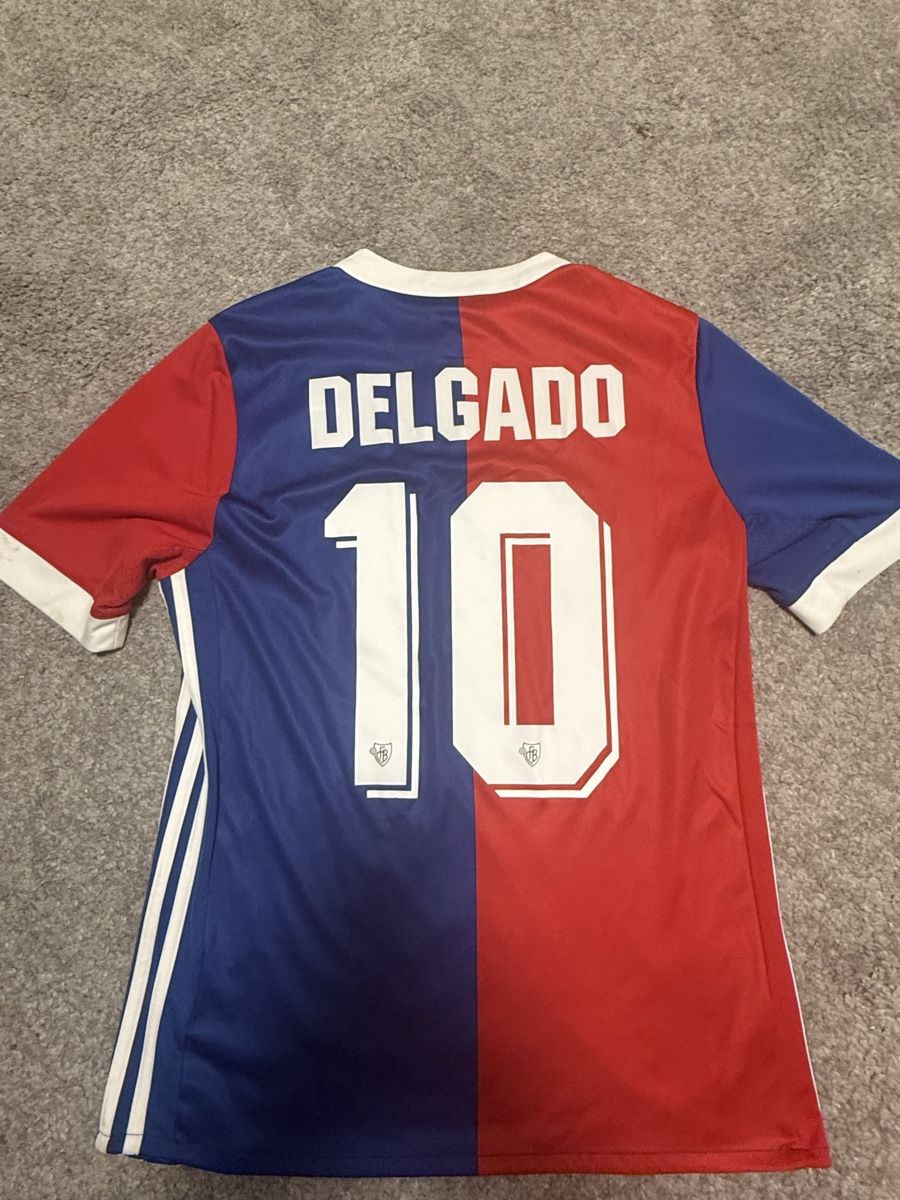 FC Bâle Maillots de corps & Pantalons: FC BASEL TRIKOT 2017/18 Gr. 176 – D'occasion à Zollikofen par zenay57 1