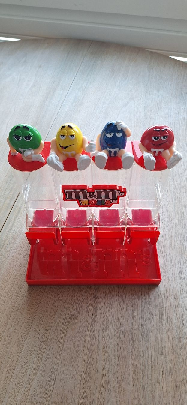 Statuette: m&m Süssigkeitenspender – Nuovo (secondo la descrizione) da Bubikon venduto da Nirak8608