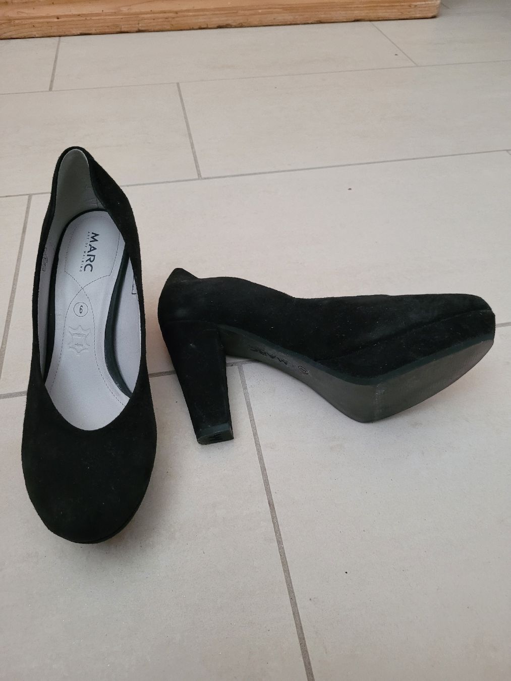Scarpe da donna: Pumps schwarz Marc fast neu Gr. 39 – Nuovo (secondo la descrizione) da Flawil venduto da Tosca24 2