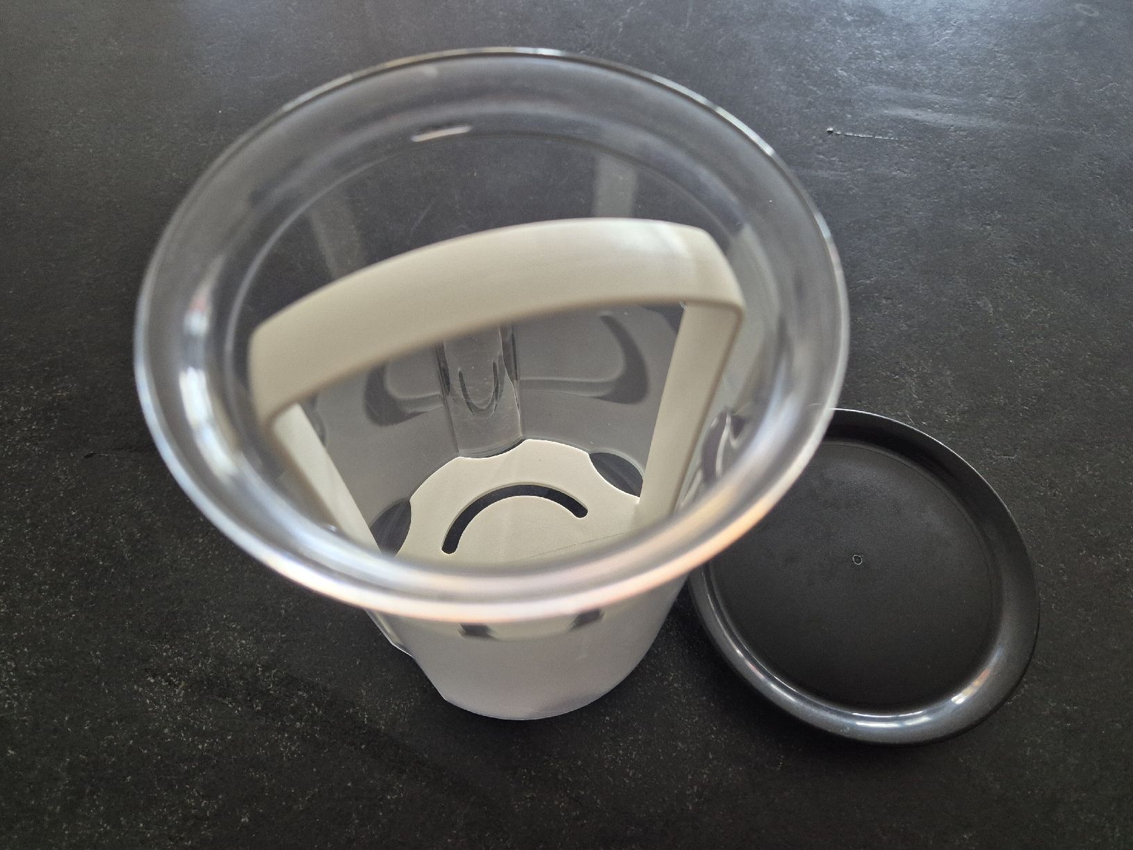 Tupperware Contenitori & Simili: Tupperware Gurkenlift klein – Usato da Steffisburg venduto da Dali5 1