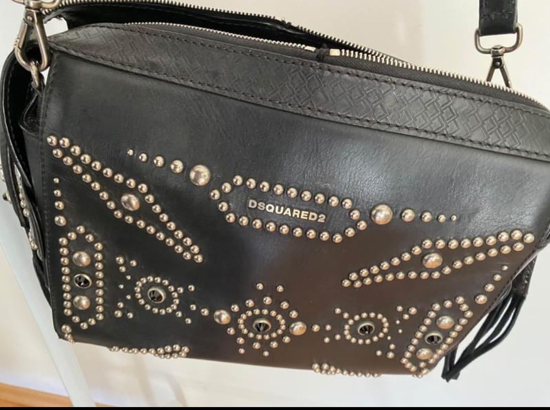 Dsquared2 Borse: Dsquared2 Leather CrossBody Messenger Bag – Usato da Paradiso venduto da Ixaya.studio 3
