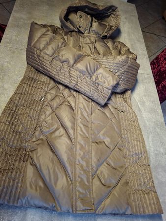 Manteau court 70% duvet marque Fuchs Schmitt taille 42 