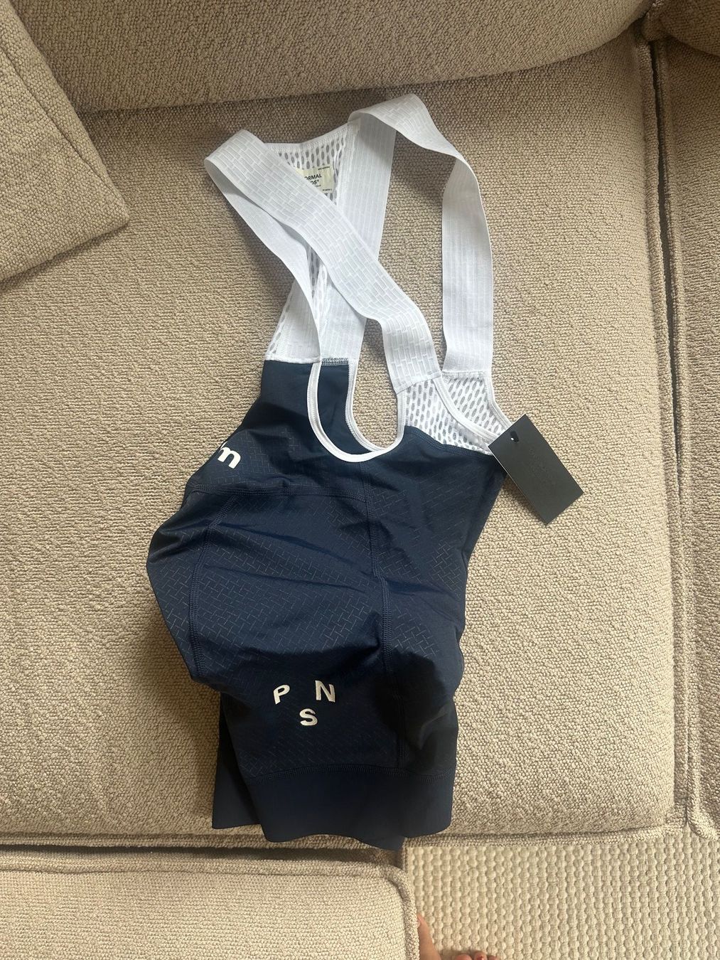 Pas Normal Studios Pantaloni: Woman's Mechanism Bibs Navy - Pas Normal Studios – Nuovo e nell'imballaggio originale da Thun venduto da fizzy200 4