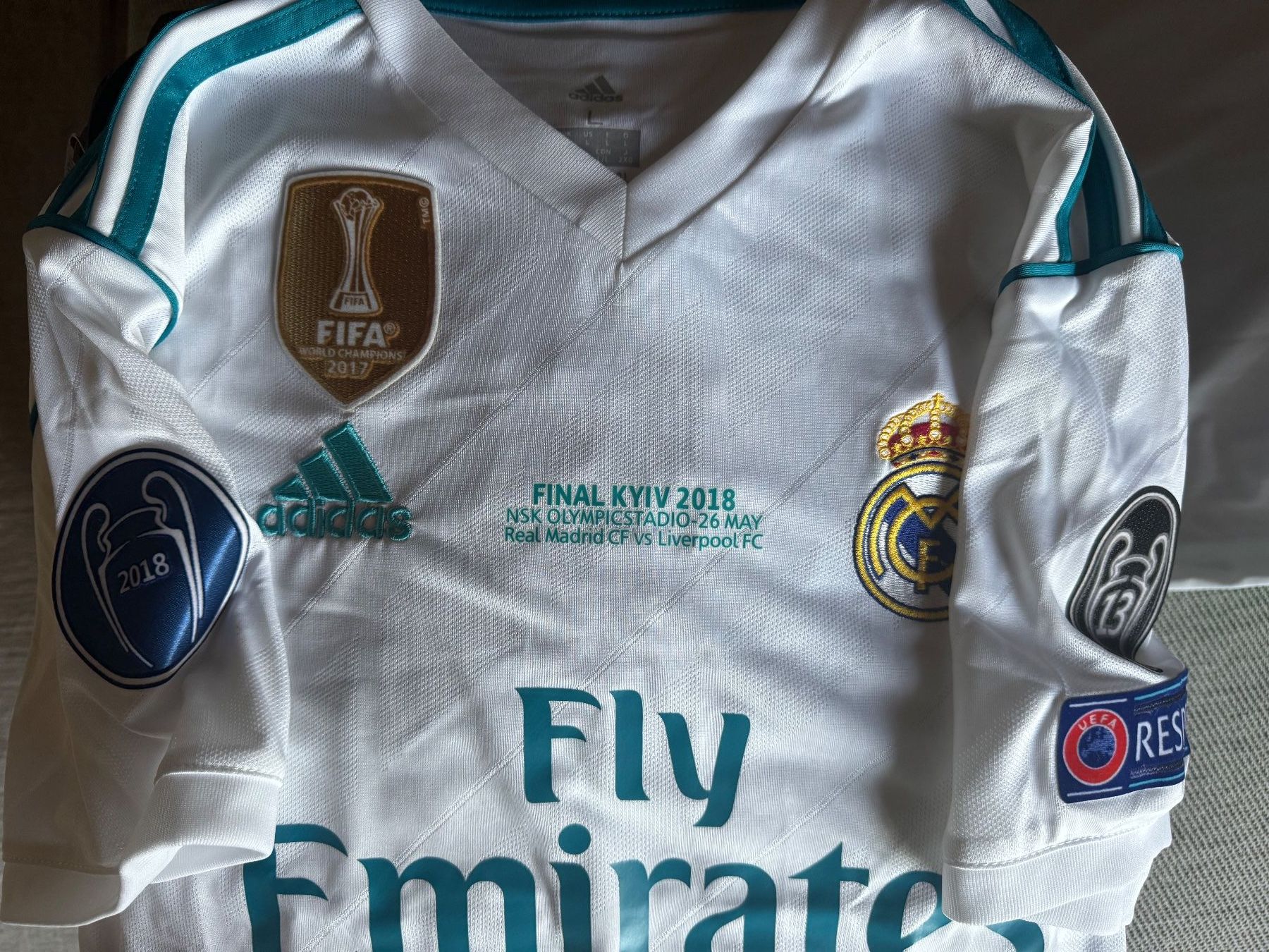 Real Madrid Canottiere & Pantaloni: Maillot Real Madrid Final 2018 Kiev – Nuovo (secondo la descrizione) da Lonay venduto da inf_m2ym 1