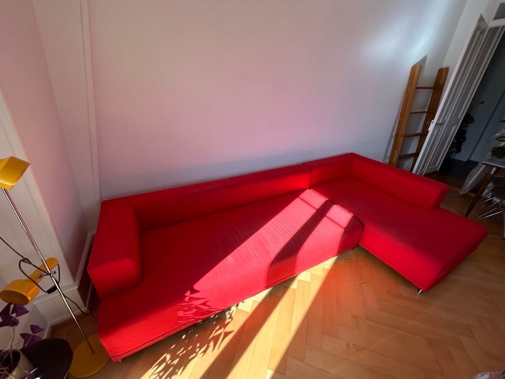 Ligne Roset Divani: Canapé Ligne Roset rouge – Usato da Lausanne venduto da agu_yhn6 1
