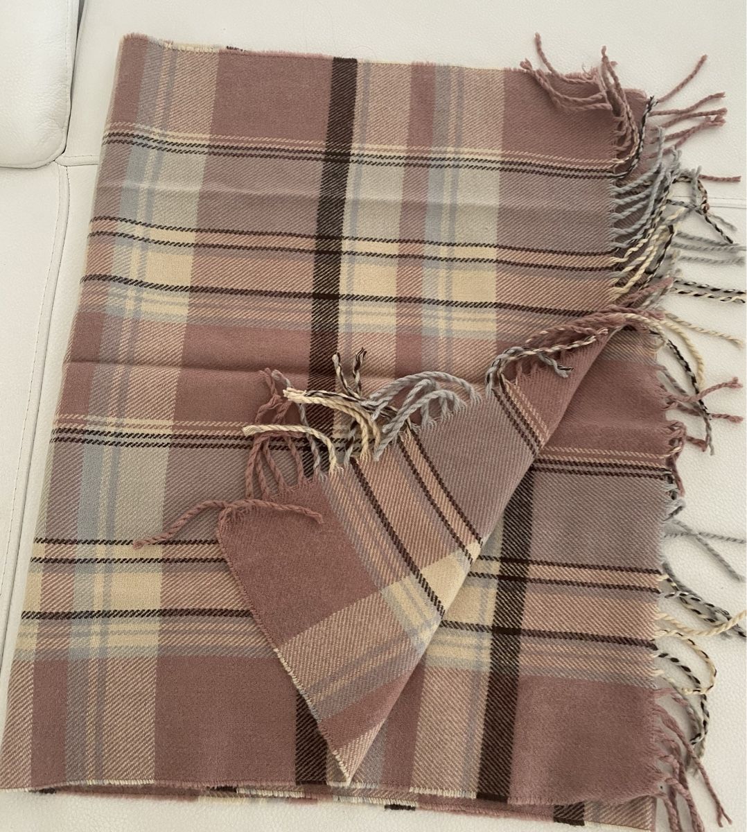 Foulard & Sciarpe: Grosse Wolle Schal 🌸 – Usato da Opfikon venduto da Luis144 2