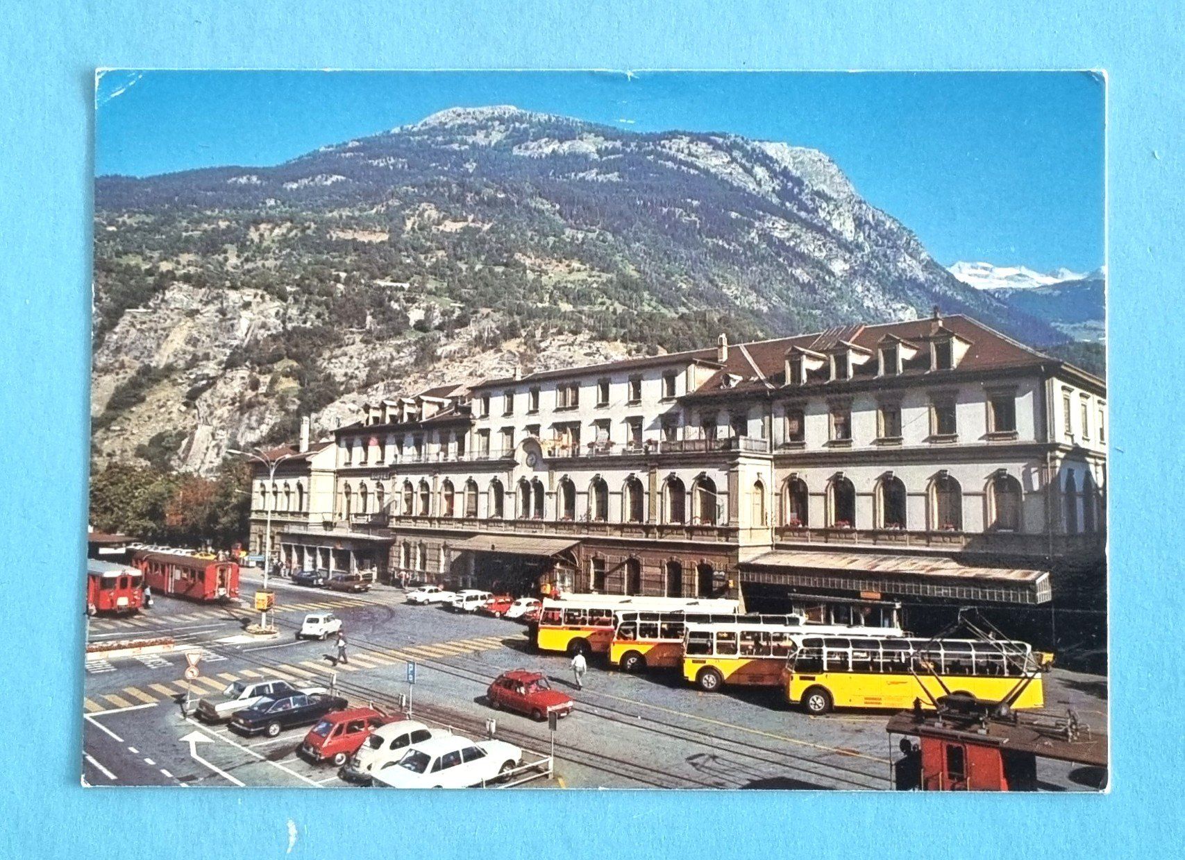 Ansichtskarten: Brig - Bahnhof - Chemin de Fer - Postauto - 1978 – Gebraucht aus Rothrist von RROENK