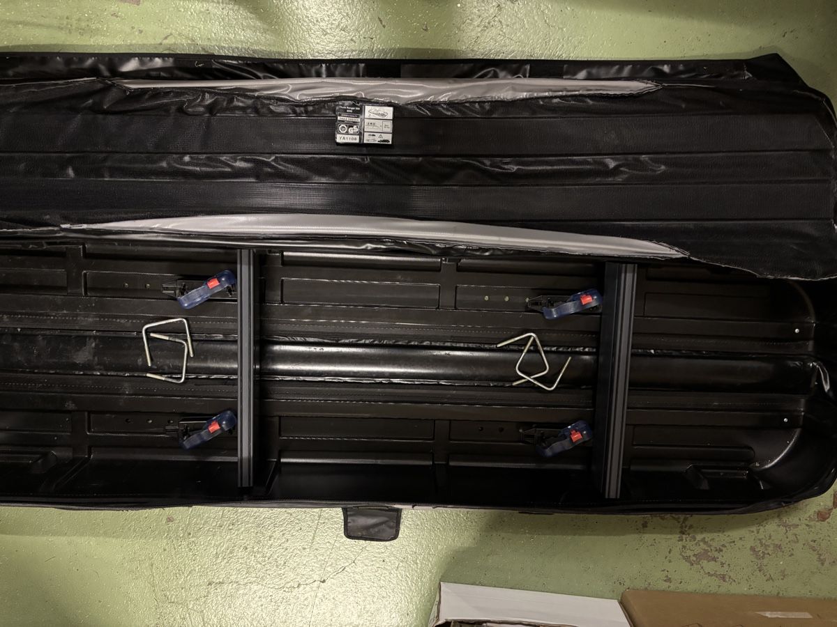 Thule Coffres de toit: Thule Ranger 500 Softdachbox – D'occasion à Zweisimmen par Fxshovel74 2