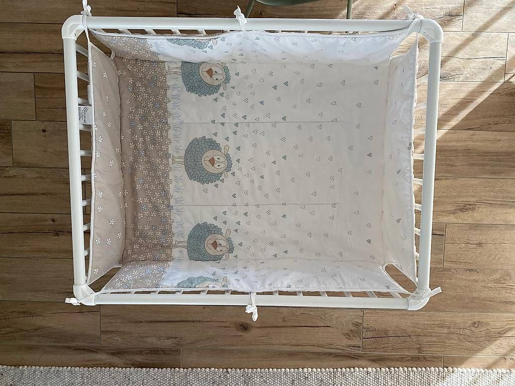 Geuther Box & Barriere di sicurezza: Geuther Laufstall – Usato da Cham venduto da Design-Boa 1