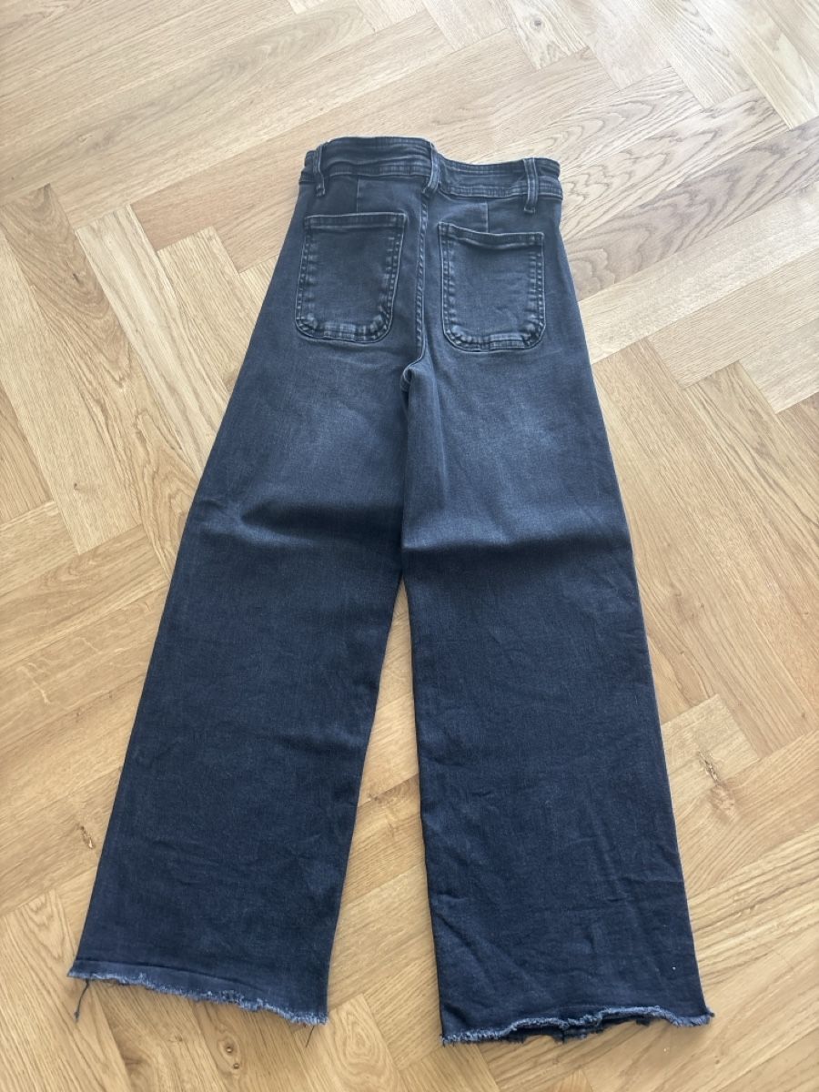Zara Pantaloni: Jeans von Zara, Grösse 140 – Usato da Wohlen AG venduto da Michi761 2