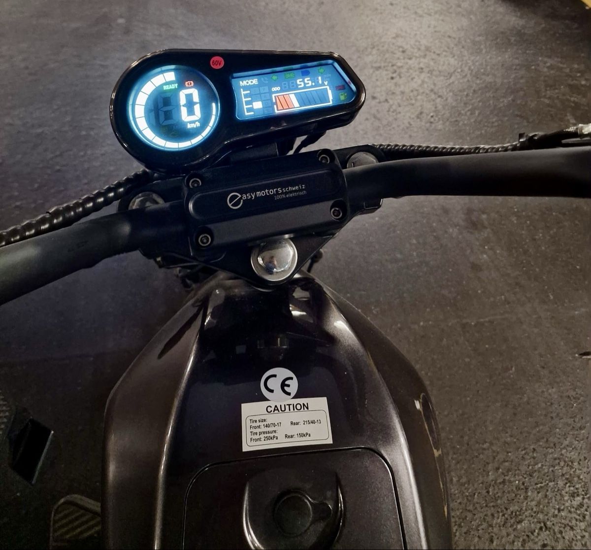 Scooter: [GUT & GÜNSTIG]: 6.0 PRO DUO E-SCOOTER - 45km/h – Difettoso da Arni AG venduto da CreaFlex 3