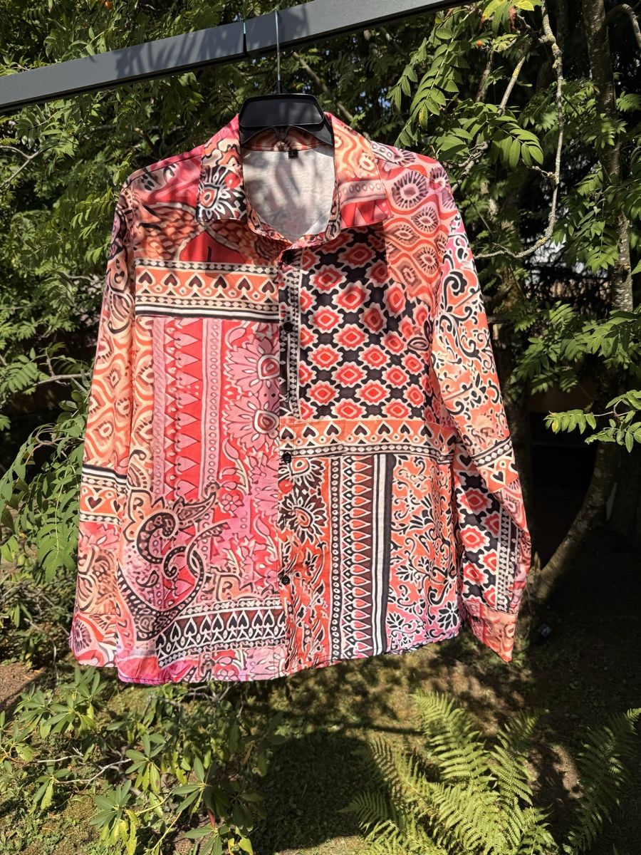 Chemises: Chemise manches longues imprimé style patchwork taille – D'occasion à Lausanne par DredTetsu 1