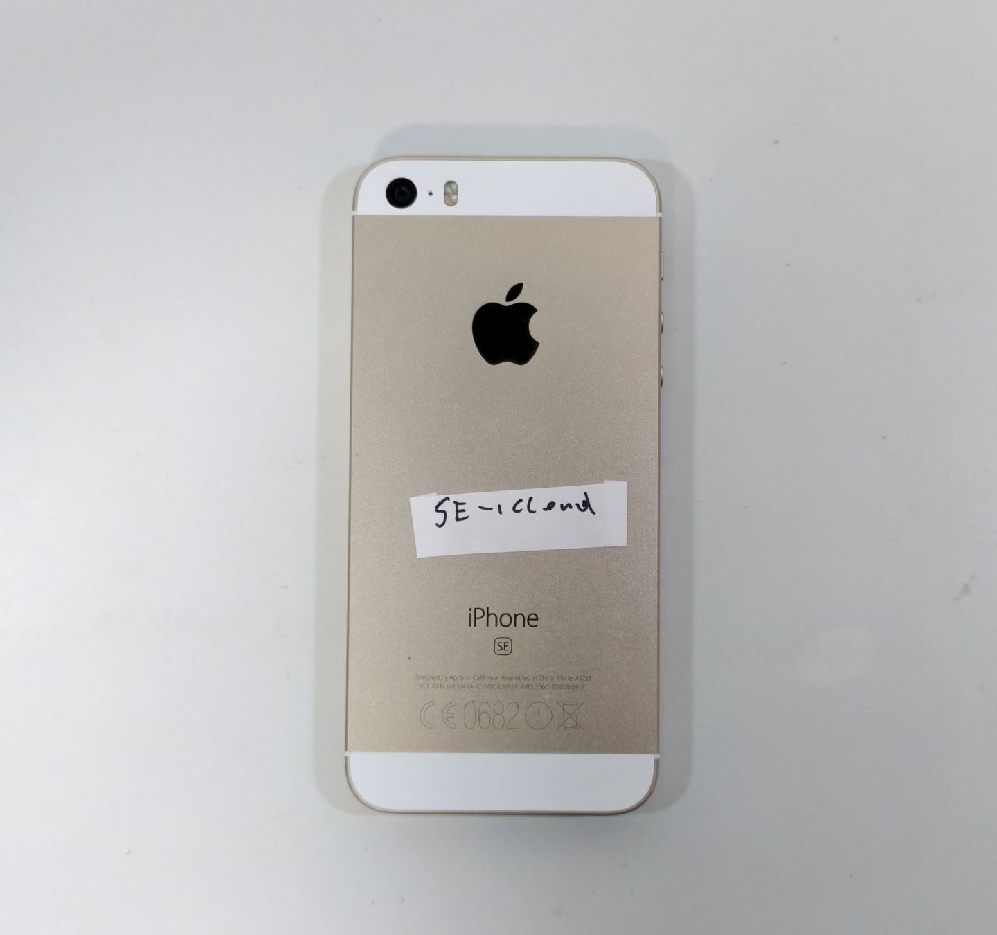Apple Handys / Smartphones: iPhone SE – Defekt aus Ehrendingen von Rocky985 1