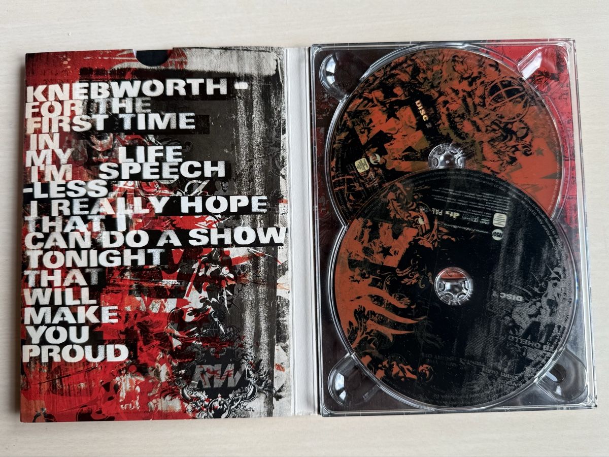 Tutti i DVDs: Robbie Williams Live at Knebworth 2DVD – Usato da Oberried Brienz venduto da Chyara 2
