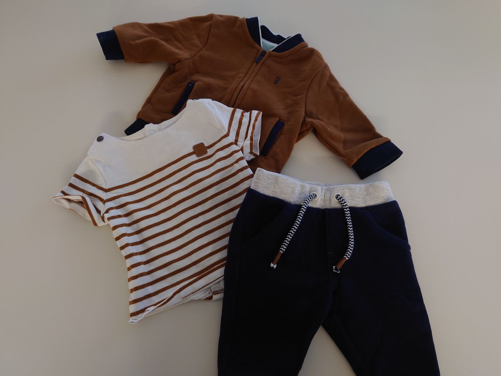 Lotti & Set di vestiti: ensemble Obaibi garcon 3mois – Nuovo (secondo la descrizione) da Martigny venduto da cre_zm9r