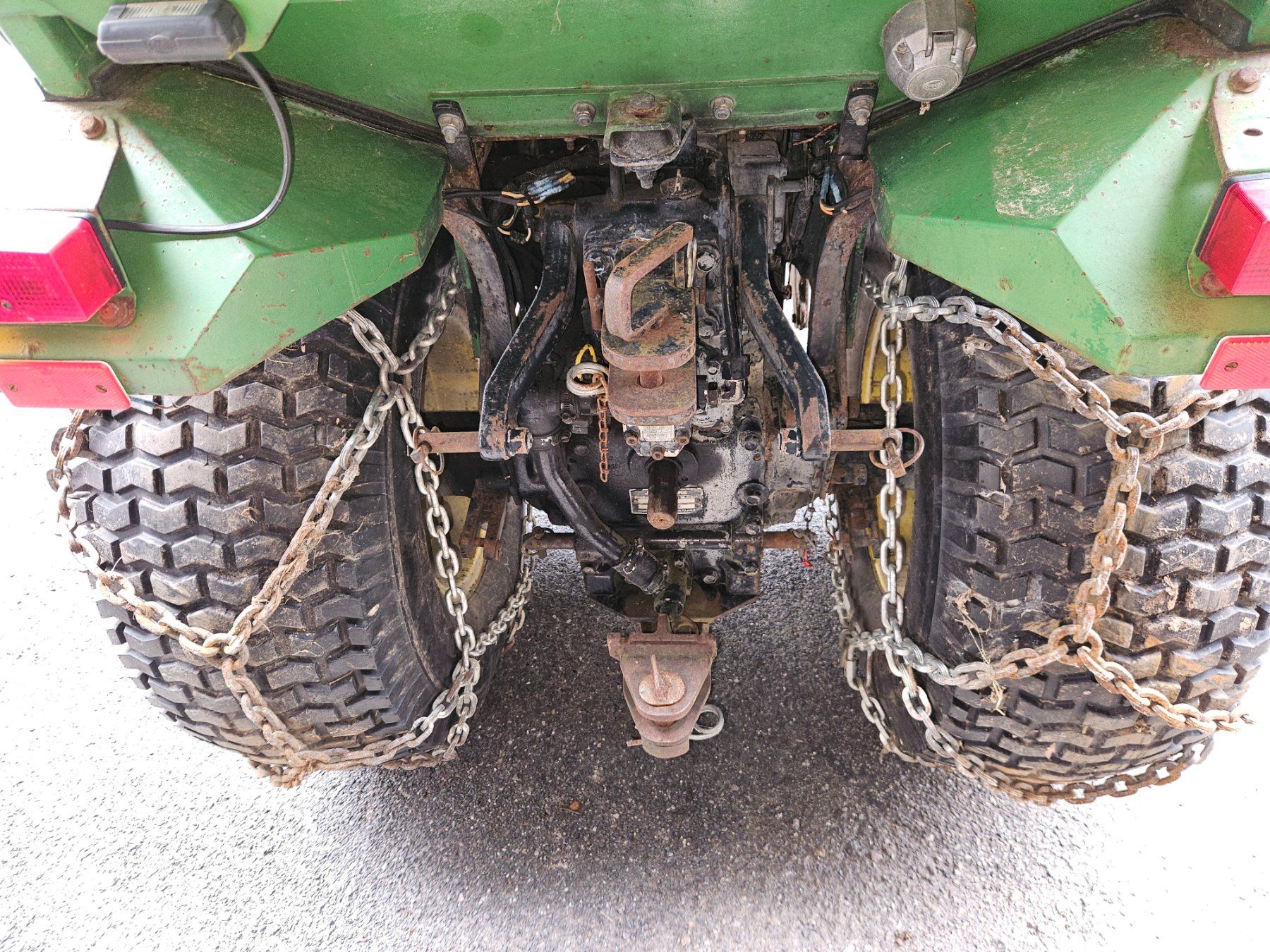 John Deere Traktoren: John Deere mit Schneepflug – Gebraucht aus Oberburg von oberburger 4
