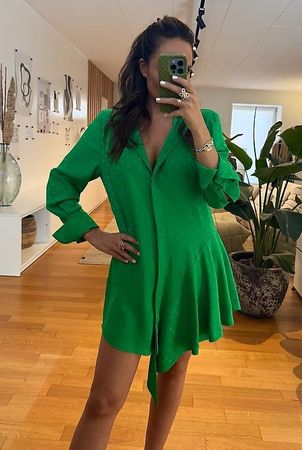 OFF-WHITE KLEID GREEN