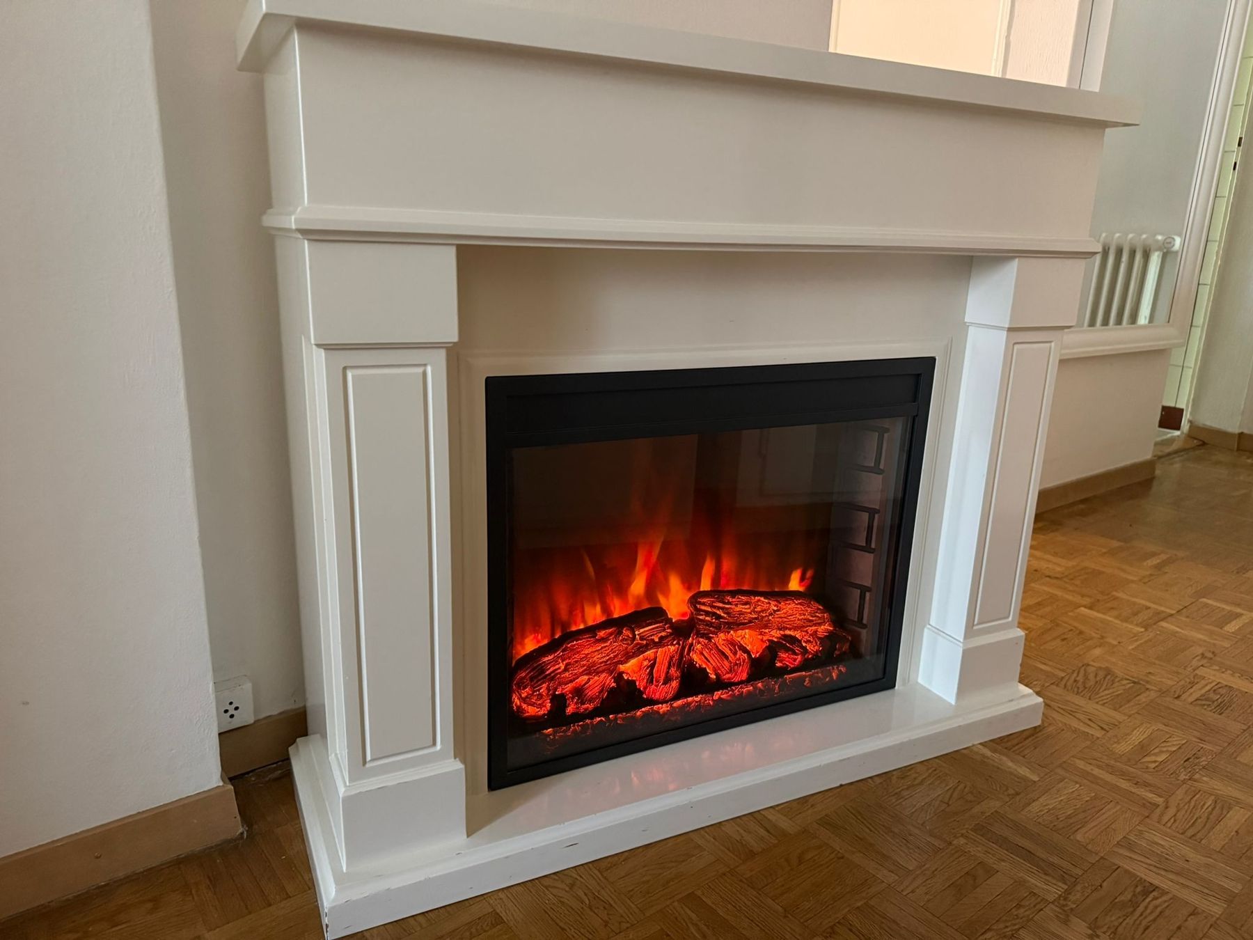Camini: Cheminée électrique décorative – Usato da Genève venduto da mar_rw9d