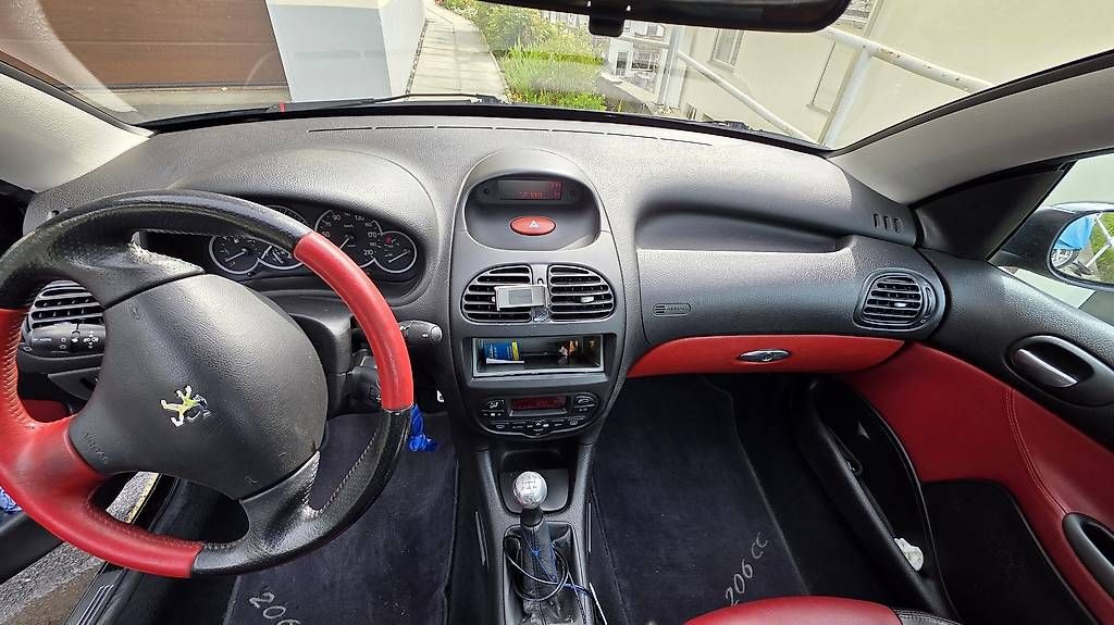 Automobili: Peugeot 206 CC – Usato da Scuol venduto da Ebben_M75 4