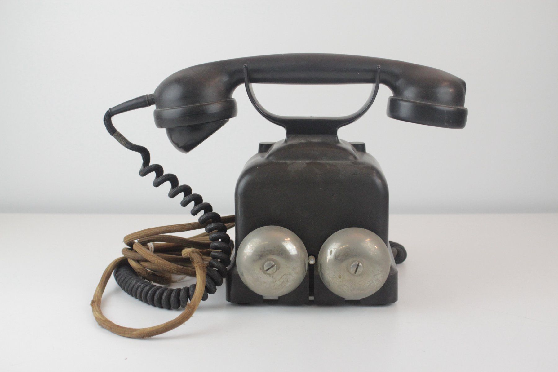 Telefoni: Altes Wählscheibentelefon Bakelit Vintage Schwarz – Usato da Basel venduto da IRMAundFRED 1