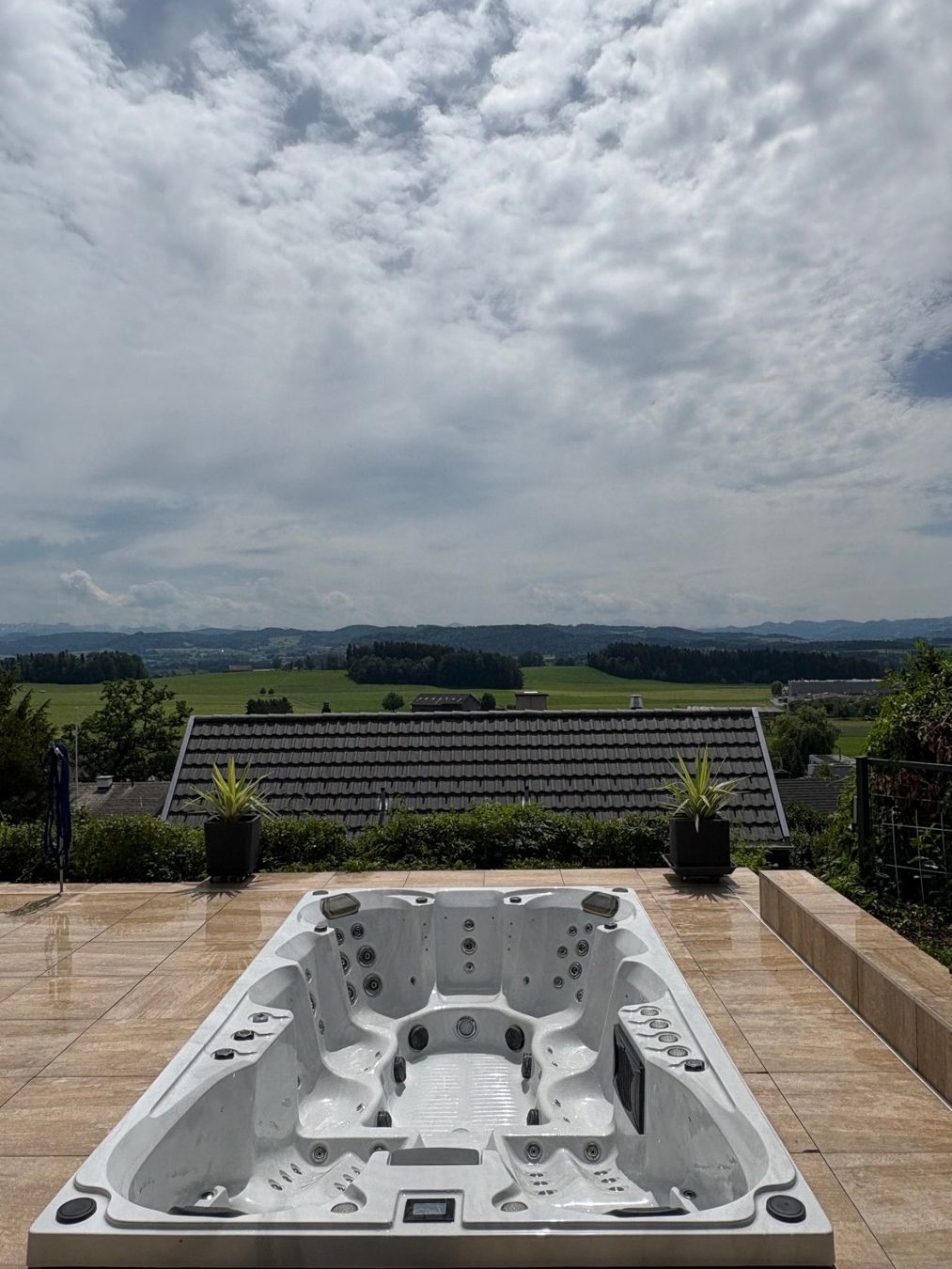 Jacuzzi Whirlpool: Whirlpool Long Beach **Platin Version** – Usato da Zuzwil SG venduto da sacha_the_stud