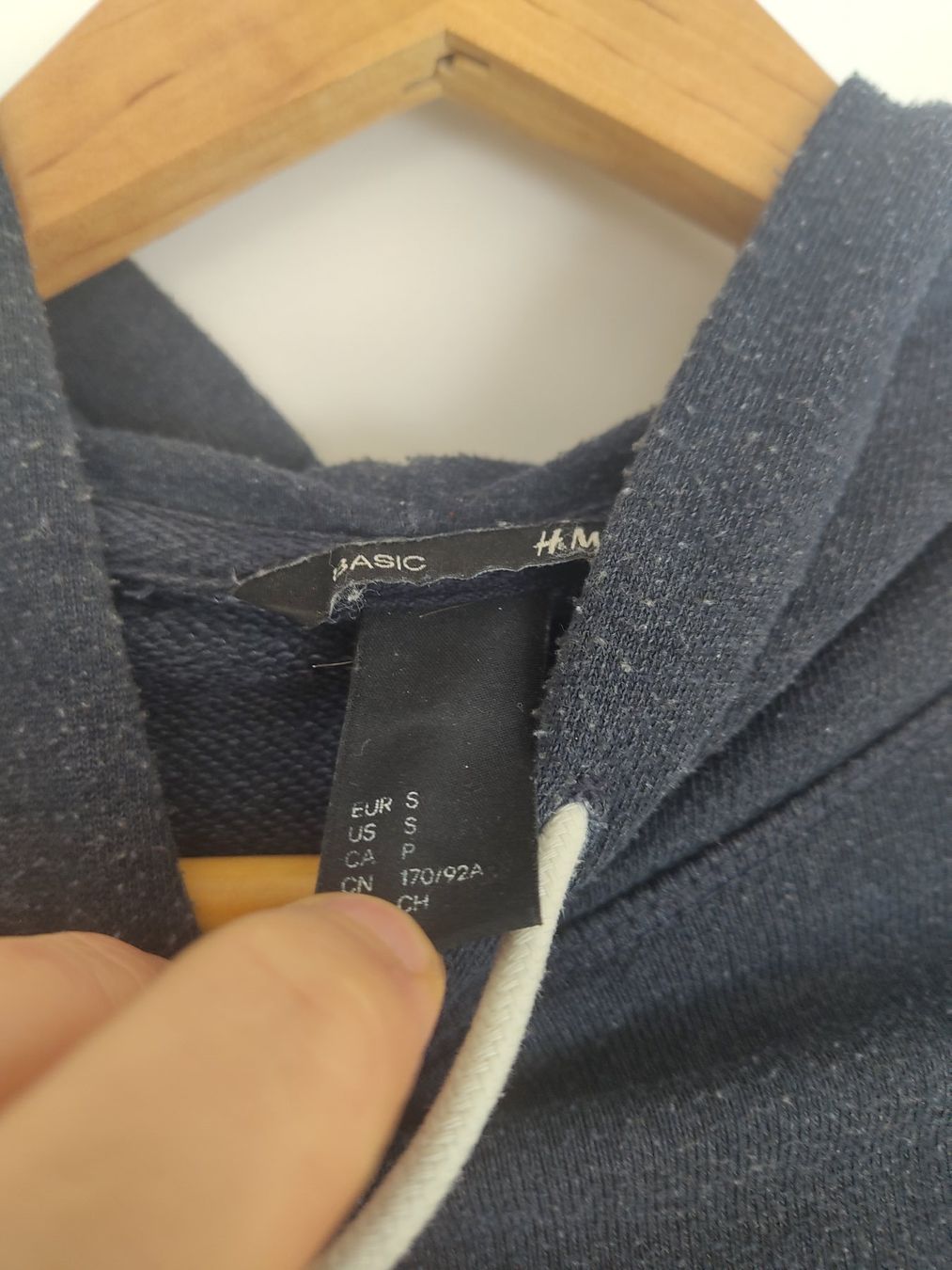 H&M Maglioni & Felpe: Hoodie / Kapuzenpulli Dunkelblau H&M – Usato da Wangen SZ venduto da scherpa1 5