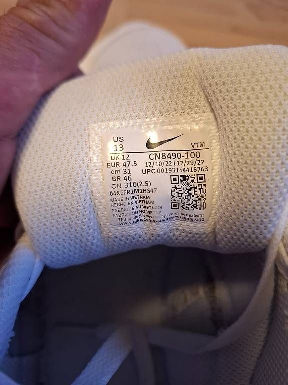 Herrenschuhe: Schuhe Nike Air Max 90  – Gebraucht aus Niederuzwil von Liberatopixel 2
