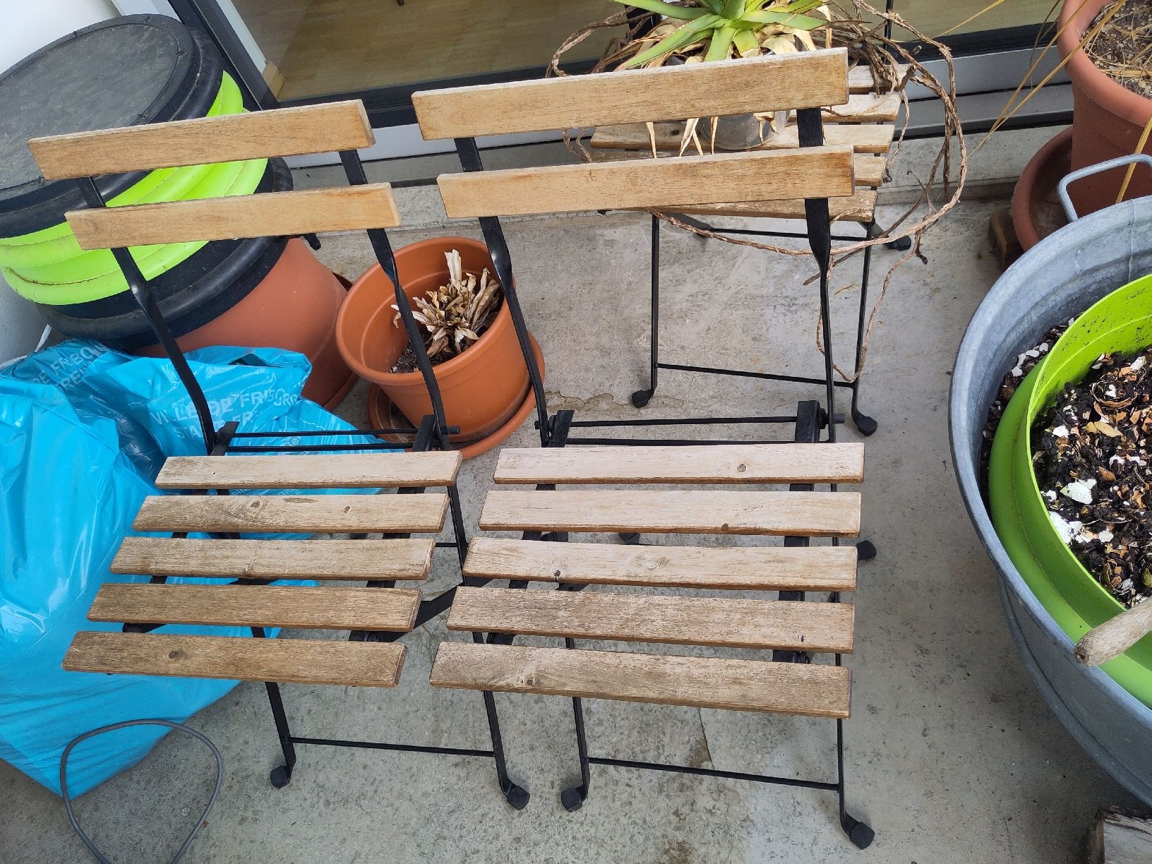 Ikea Set de table et chaises: 2 tables et 4 chaises Ikea tärnö – D'occasion à Fribourg par gen_h2q8