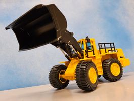 JOAL 239 __  Radlader Michigan L320 __ Lader mit OVP __ 1:50
