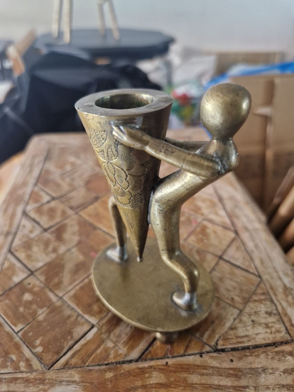 Skulpturen & Statuen: Kerzenständer Messing Figur graviert, exclusiv – Gebraucht aus Mörigen von Clio111 5