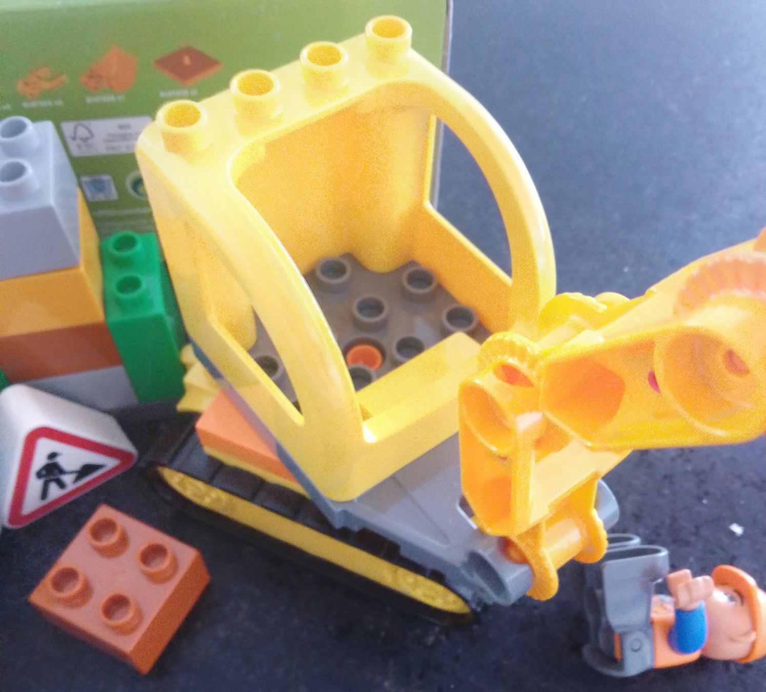Lego Kit di costruzioni: Lego Duplo Bagger 10812 – Usato da Wohlen AG venduto da salamanderspielwaren 3