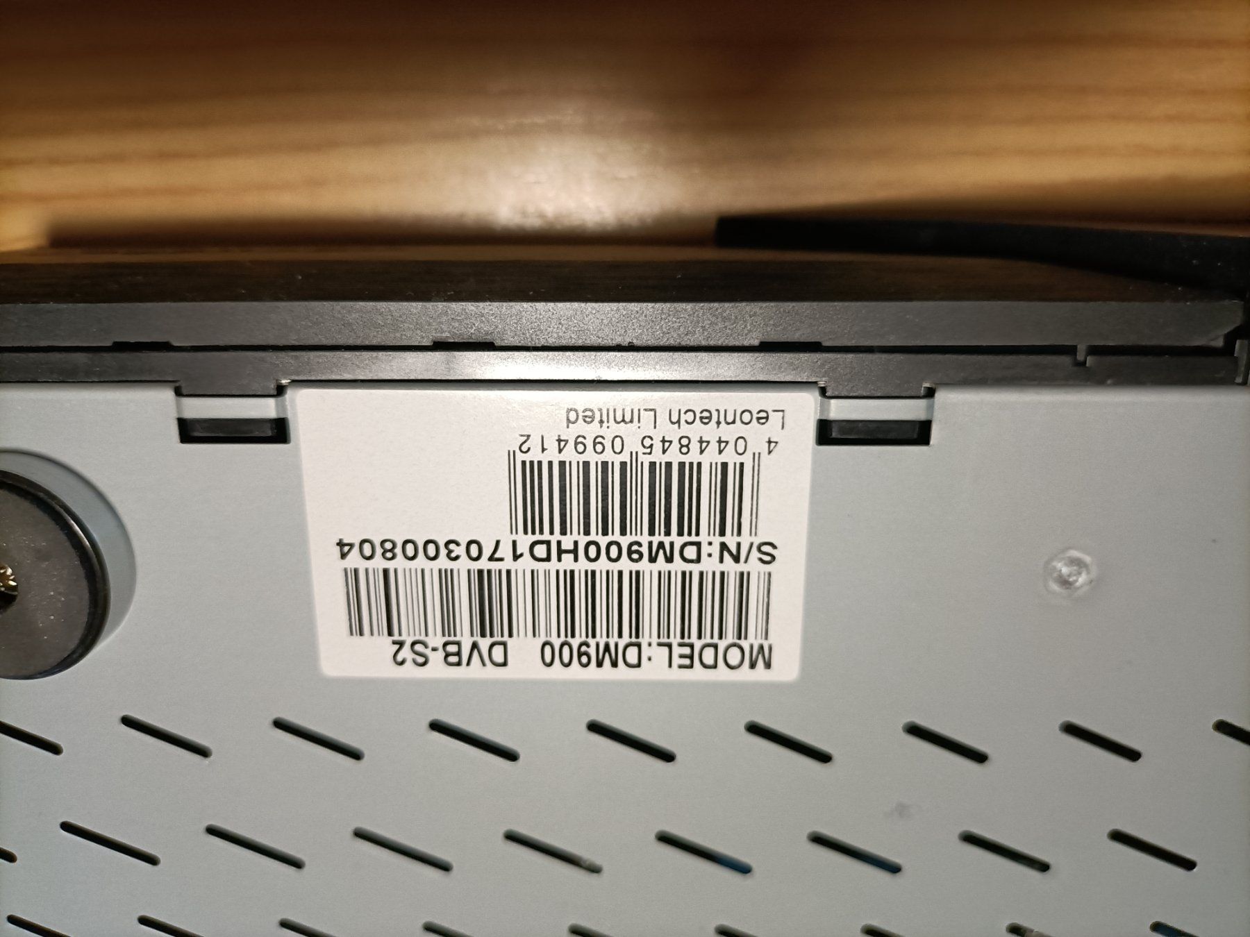 Ricevitori: Dreambox DM900 Ultra HD DVB-C Receiver – Usato da Schöftland venduto da Snacketti7 4