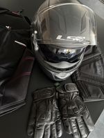 Motorradhelm, Nierengurt, Rückenprotektor, Lederhandschuhe 