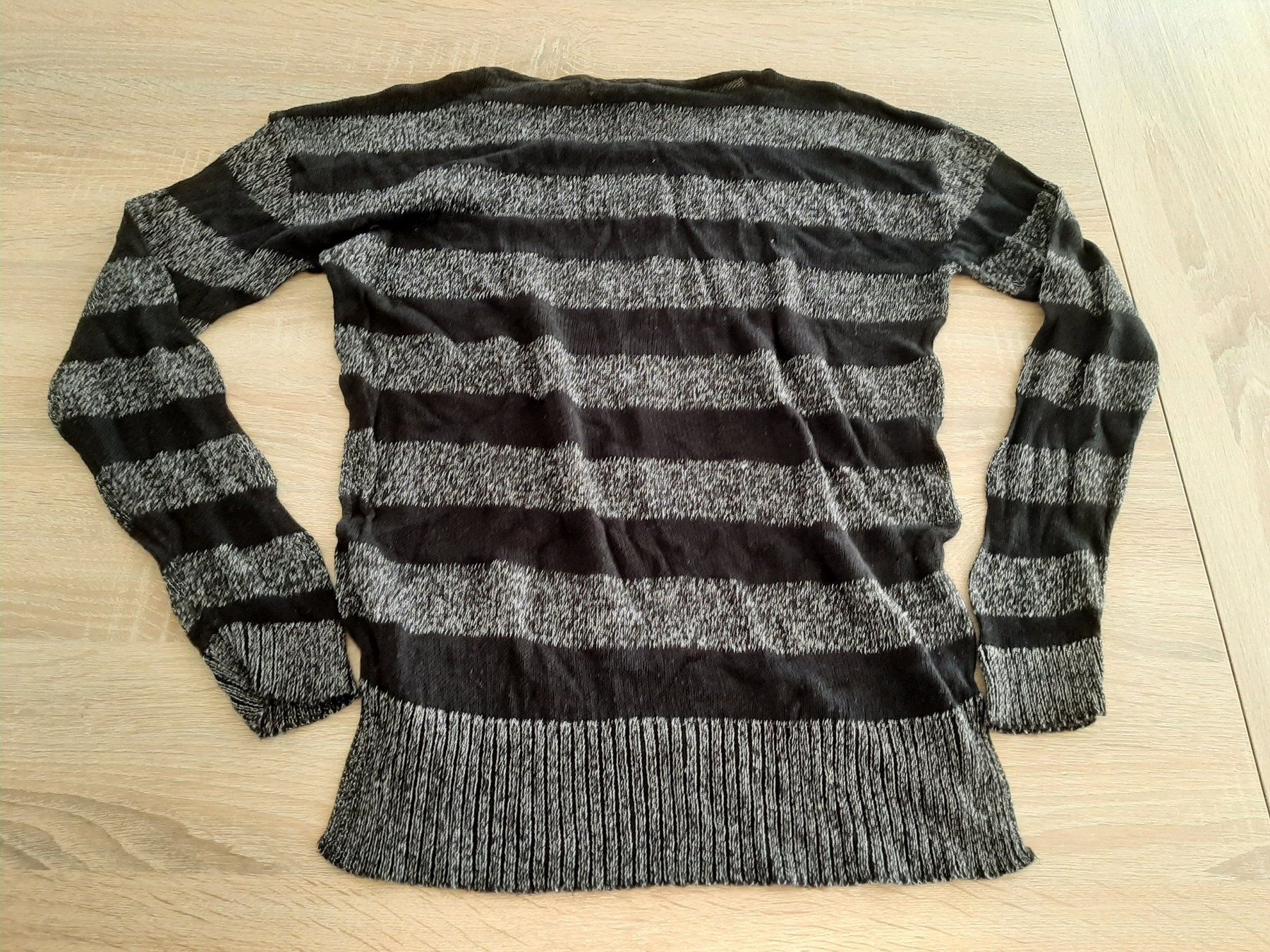 Maglioni & Felpe: eleganter Sommerpullover Gr. M schwarz / silber gestreift – Usato da Menziken venduto da Rien1 4