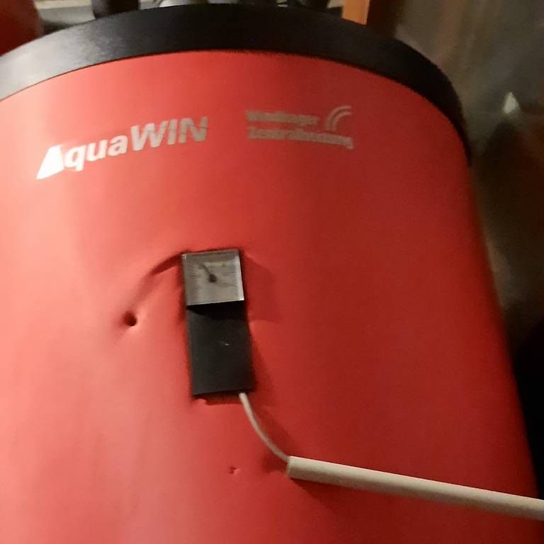 Windhager Radiatori: Chaudière à bois Windhager LogWIN Premium + Boiler sanitaire – Usato da Fully venduto da C4rr0n 1