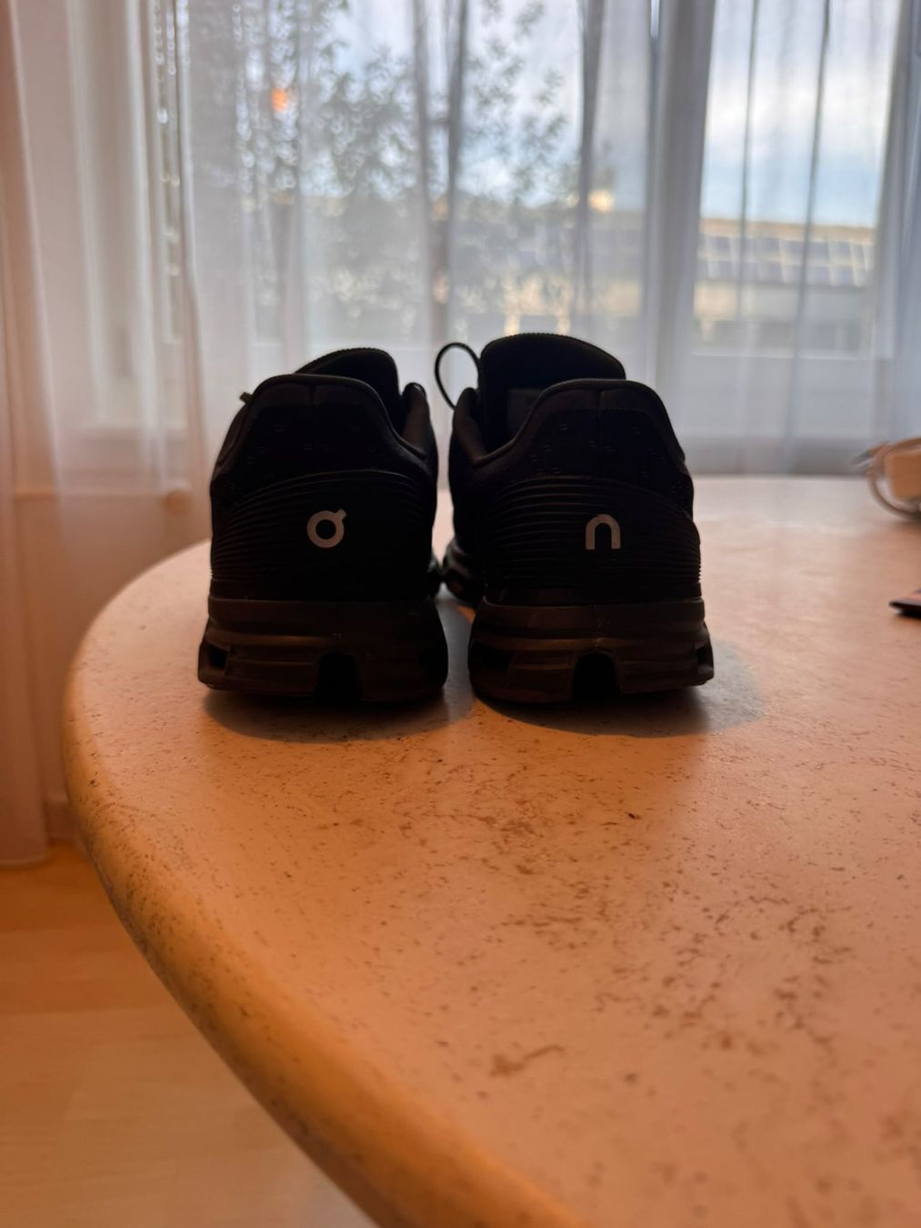 On Scarpe da uomo: On Cloud Schuhe – Usato da Zürich venduto da baeggus_shop 2