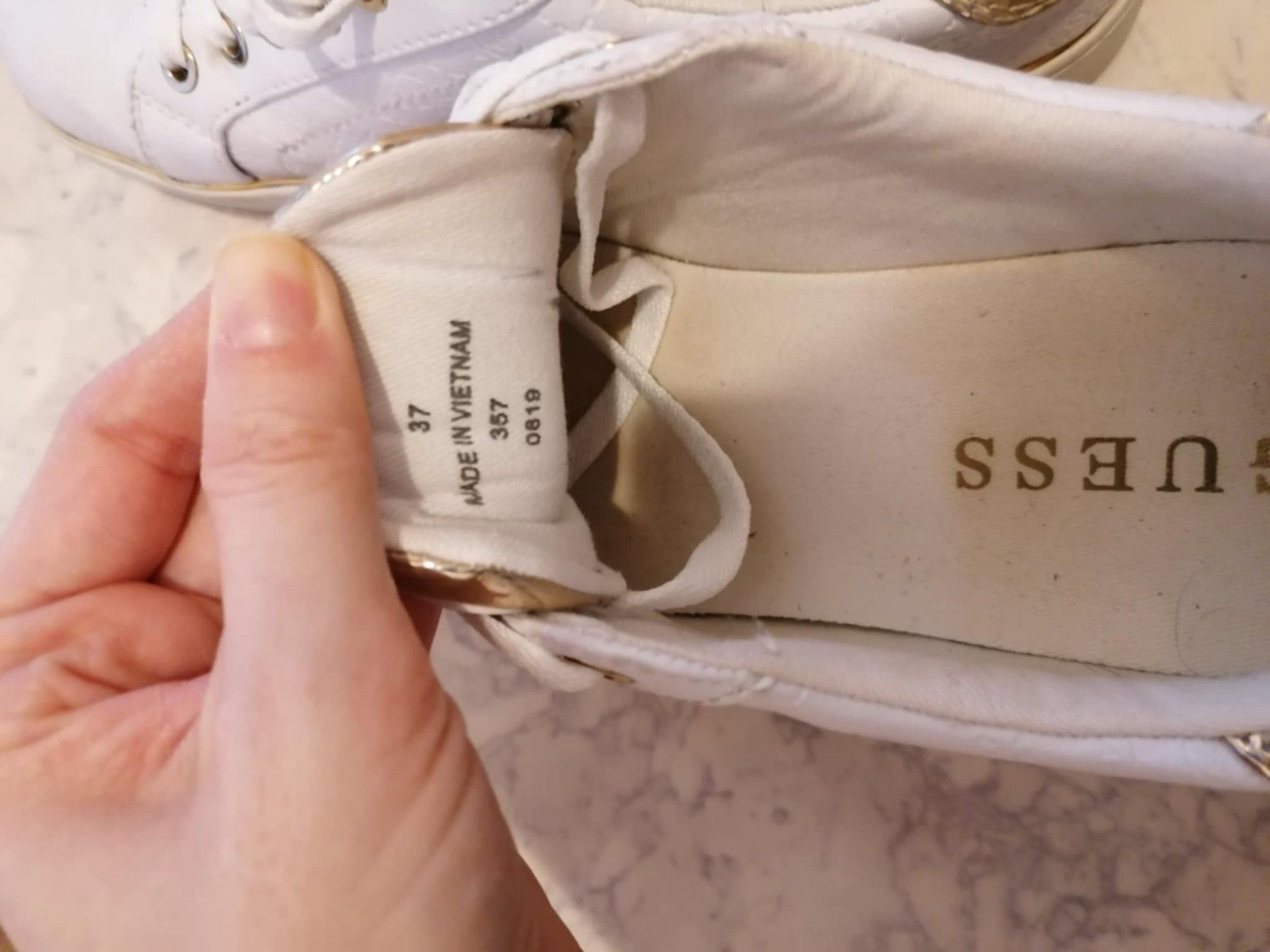 Guess Scarpe da donna: Schuhe GUESS Gr.37 – Usato da Höri venduto da Leven_9 4