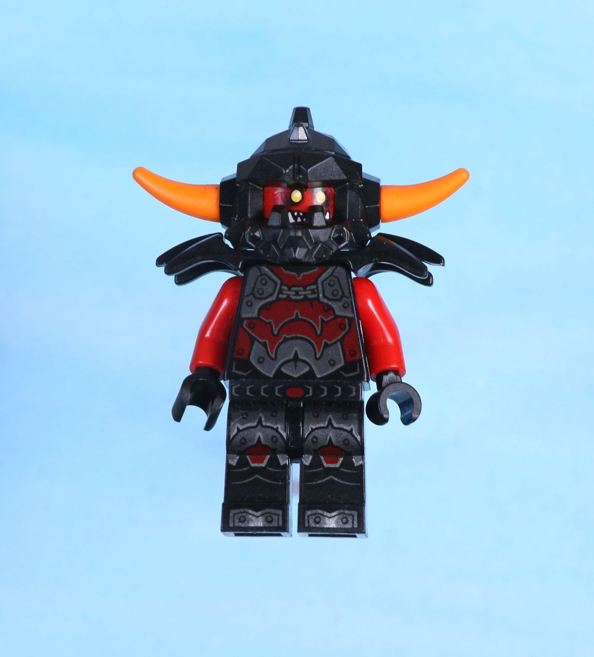 Lego Giocattoli: LEGO Minifigur  Ash Attacker - Orange Horns – Usato da Hettlingen venduto da Scholi99