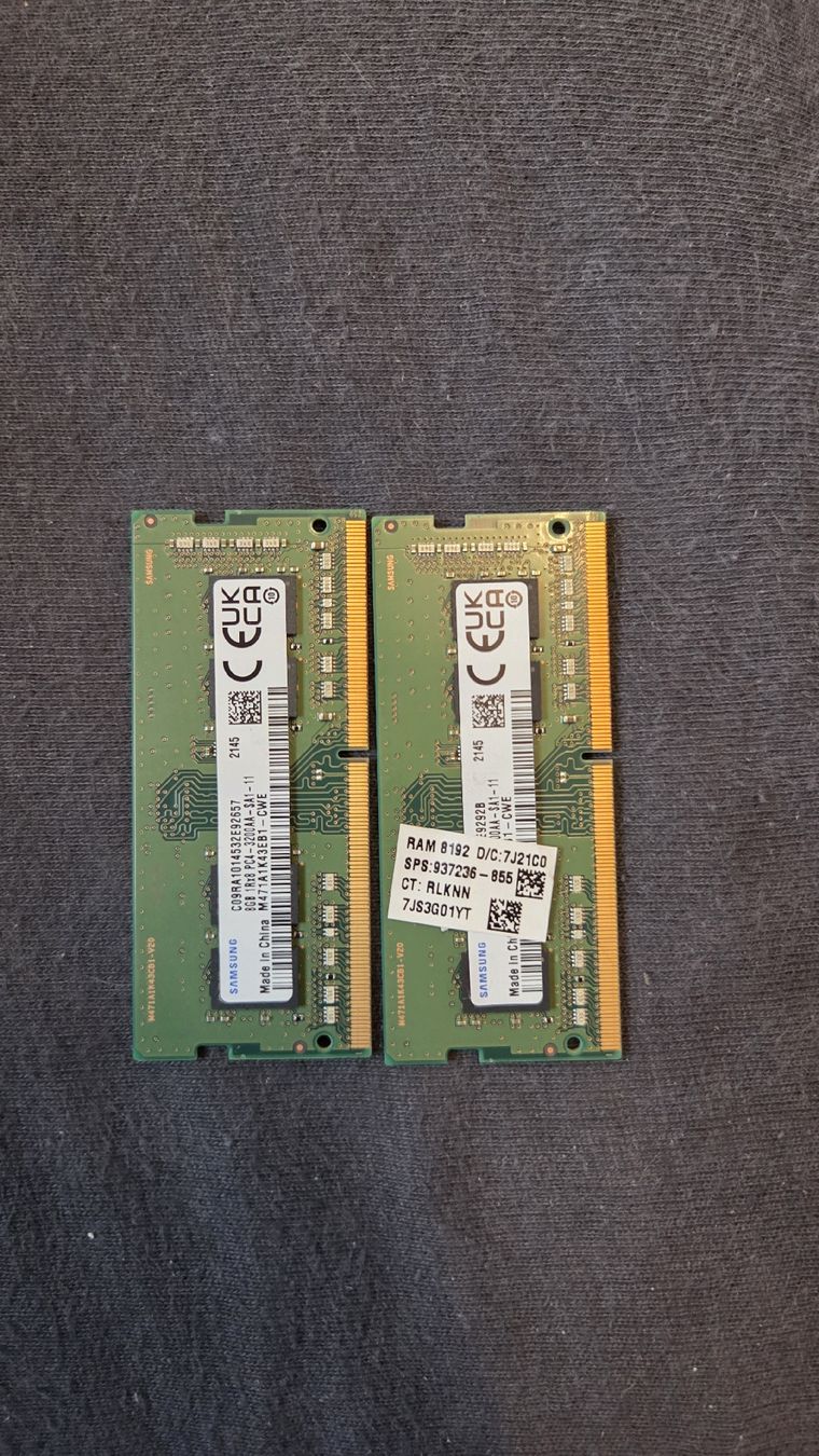 Samsung Componenti elettronici: 16gb ddr4 dimm 3200mHz – Usato da Cheseaux-Lausanne venduto da florine16