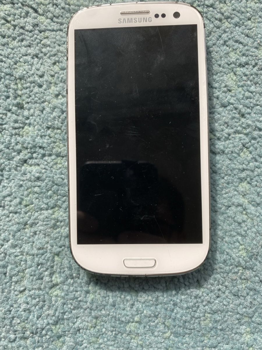 Handys / Smartphones: Samsung Galaxy S3 – Defekt aus Adliswil von Busys