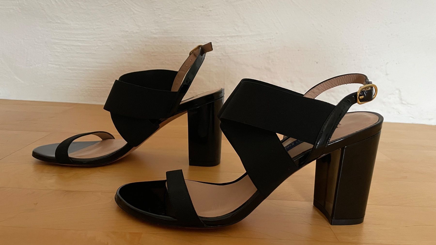 Stuart Weitzman Scarpe da donna: Stuart Weitzman Sandals 7 US – Usato da Baden venduto da lor_hk6j