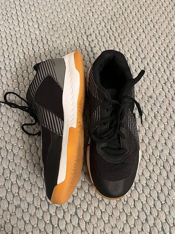 Puma Scarpe per ragazzi: Hallenschuh Puma Varion 38 – Usato da Wabern venduto da ricar4do 2