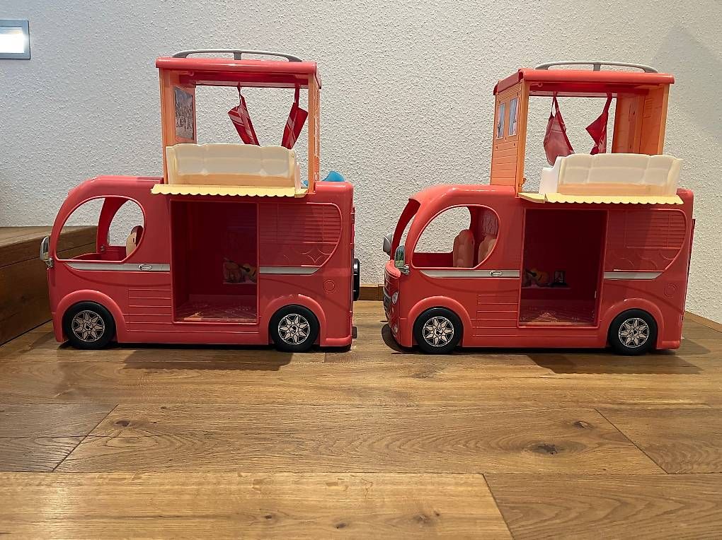 Giocattoli: 2 Stück Barbie Wohnmobil Camper – Usato da Lausen venduto da Saxibe 1